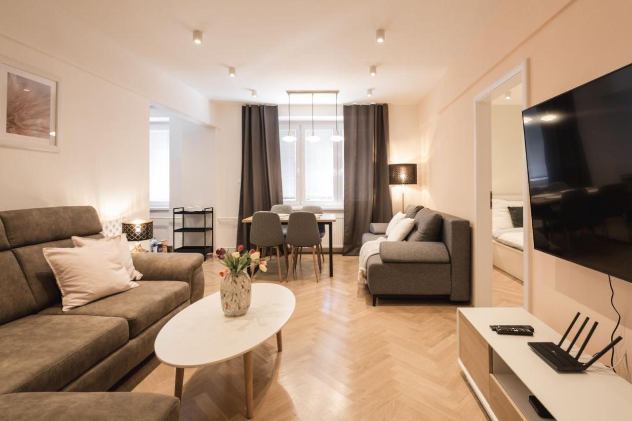 Flexihome Sk - Tolsteho - Free Parking On The Street - 2 Bedrooms โกชิเซ ภายนอก รูปภาพ